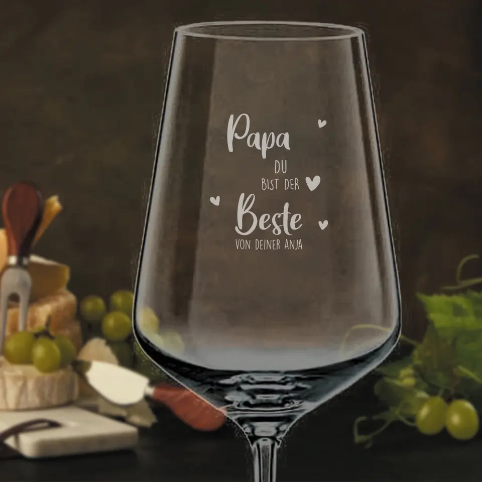 Modernes Weinglas mit Gravur deines Namens und Motiv