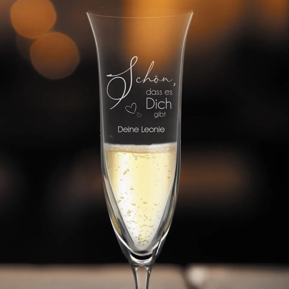 Wunderschön graviertes Sektglas mit Herzen