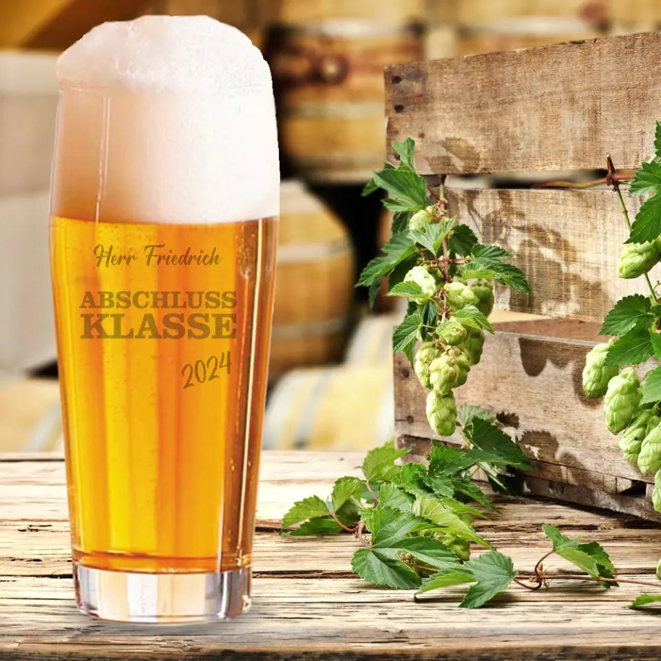 Individueller Bierbecher / Bierglas als Geschenk zum Abschluss / Abschied