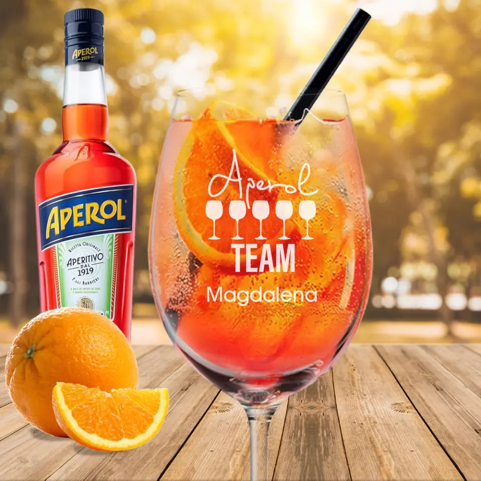 Aperol Spritz Glas für dich und deine Freunde mit euren Namen graviert