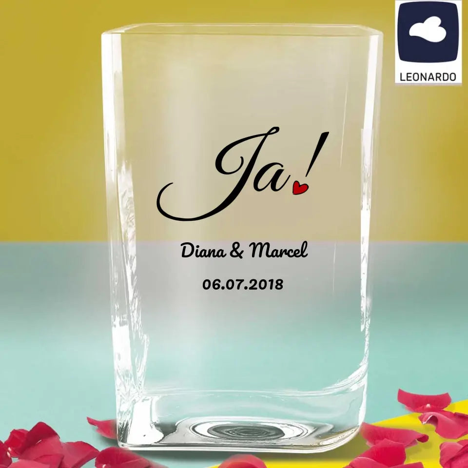 Vase von Leonardo zur Hochzeit individuell mit Namen und Datum bedruckt