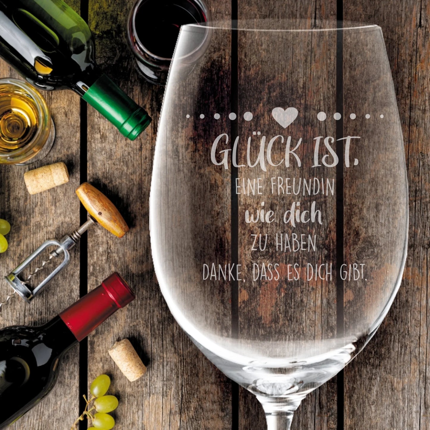 Individuell graviertes Weinglas Glück ist...