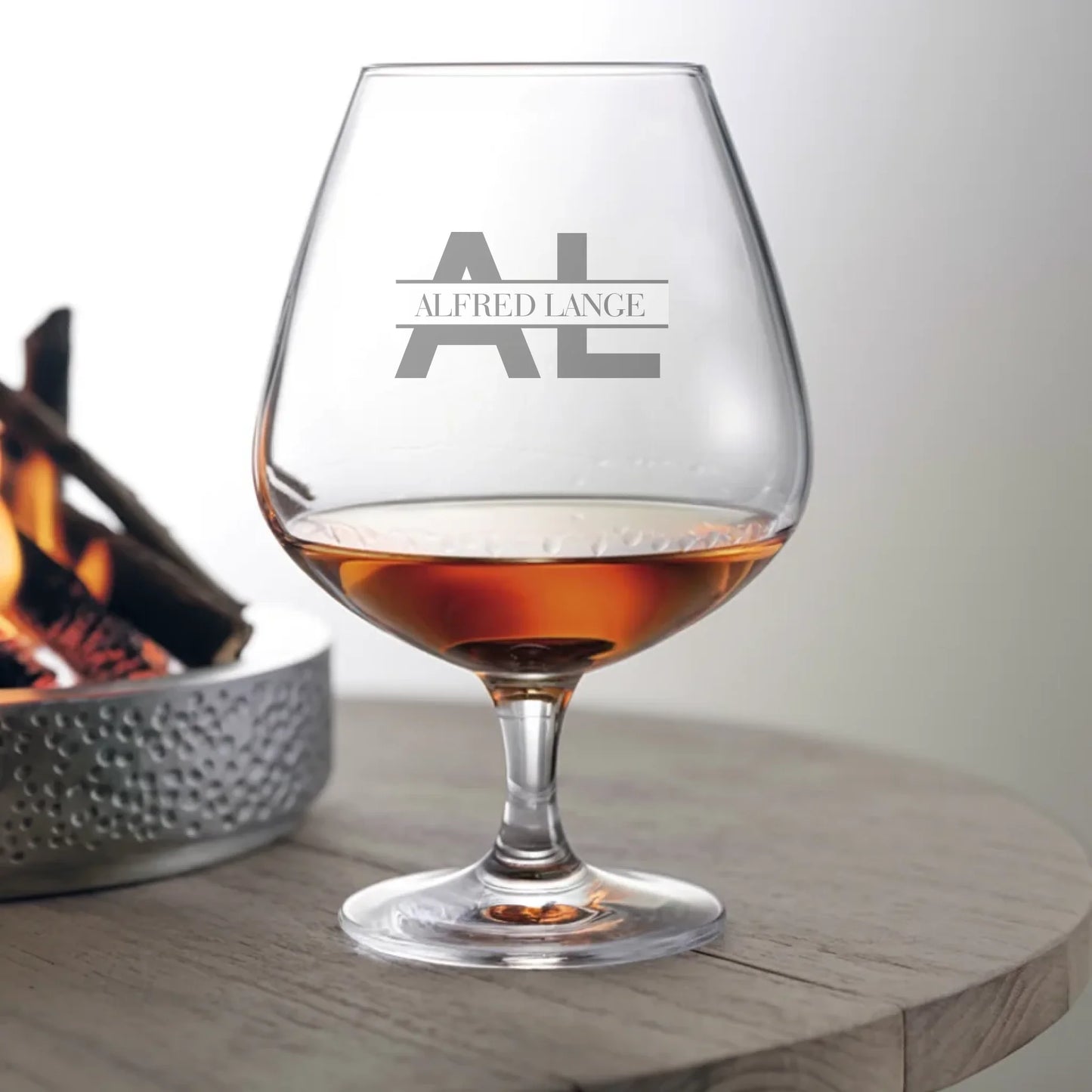 a-cosy-fire-with-wooden-sticks-is-right-_9EQIGWtgQF-vtSD8HX9_ig_S4Wx6zsFS7uyqMEXEha2Ww