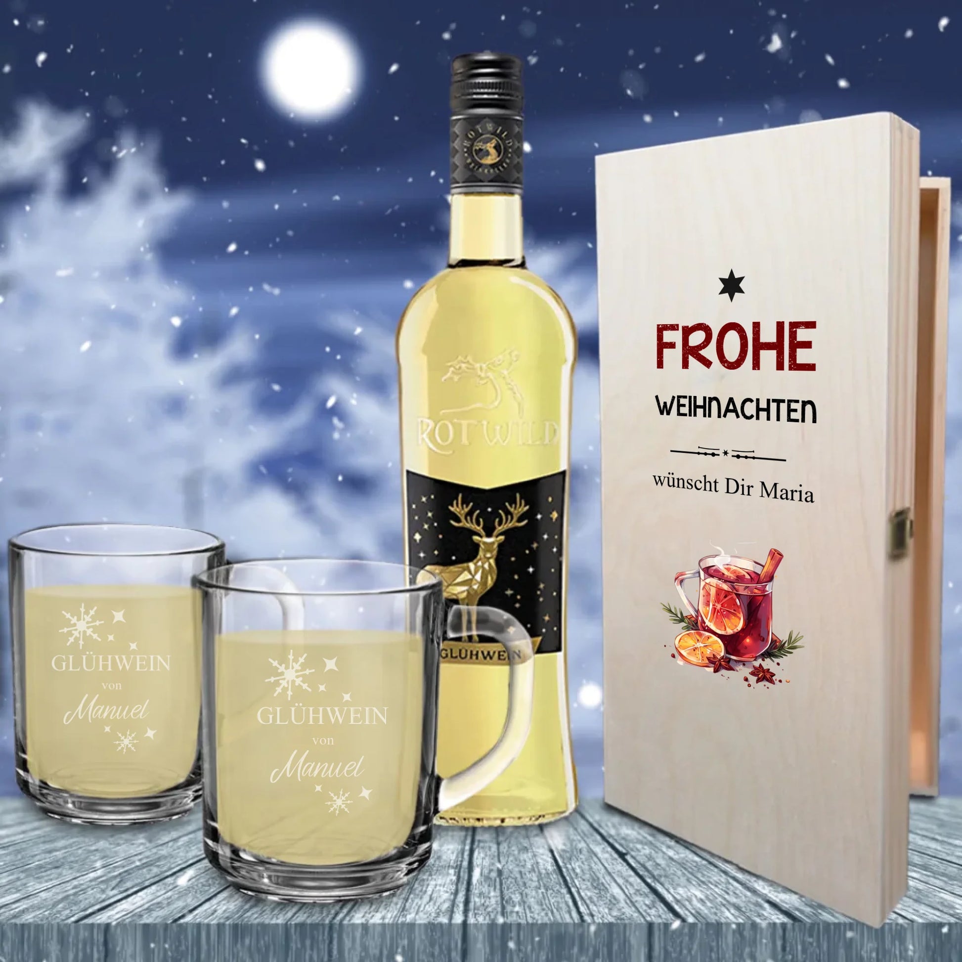 Gluehwein_weiß_Glastassen