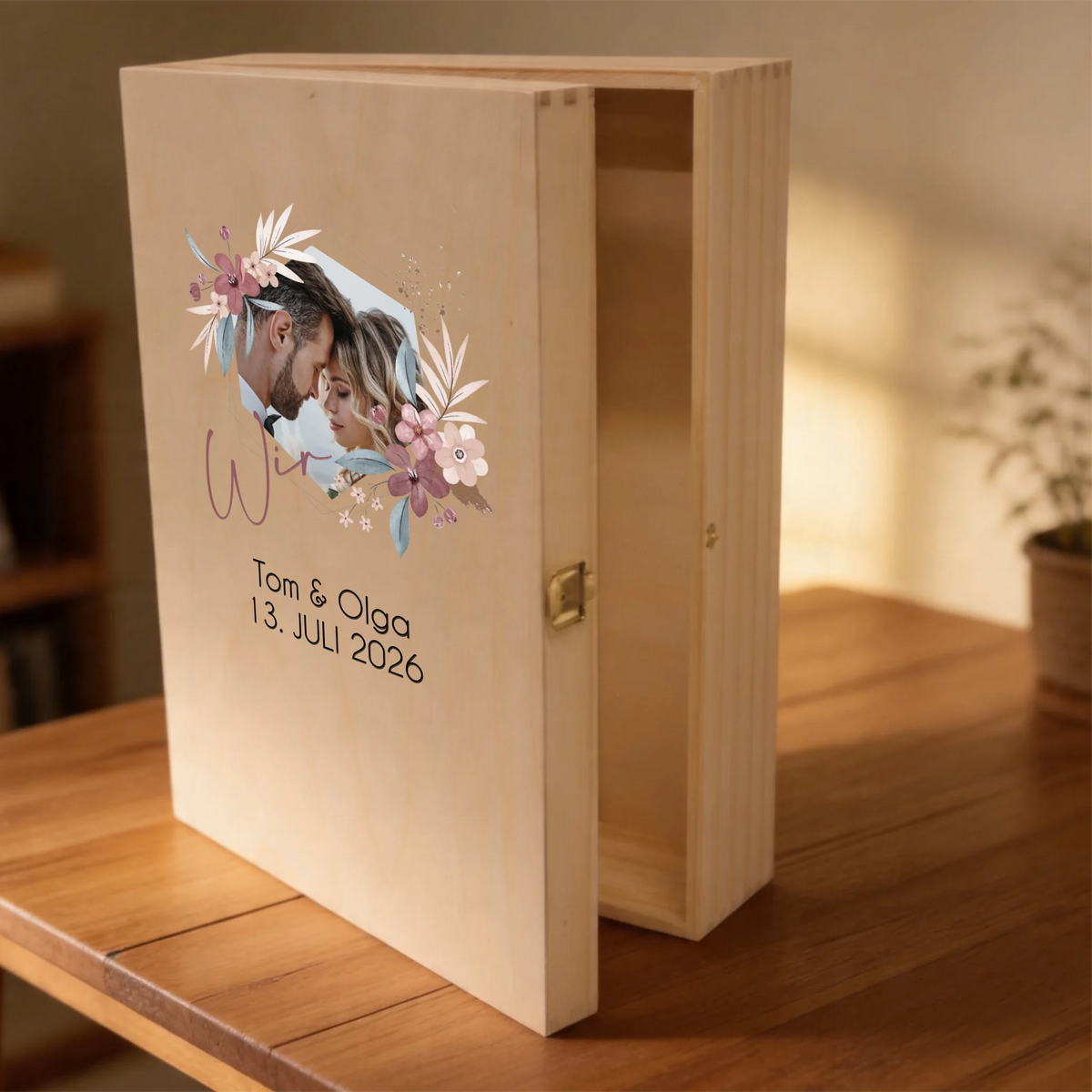 Personalisierte, individuell bedruckte Holzkiste des Hochzeits-Sektgeschenks