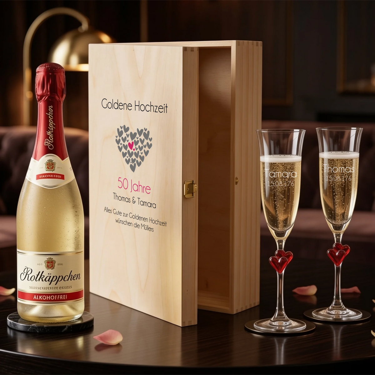 Personalisiertes Sektgeschenk zur Goldenen oder Silberhochzeit – zwei individuell gravierte L'amour-Sektgläser mit Flasche