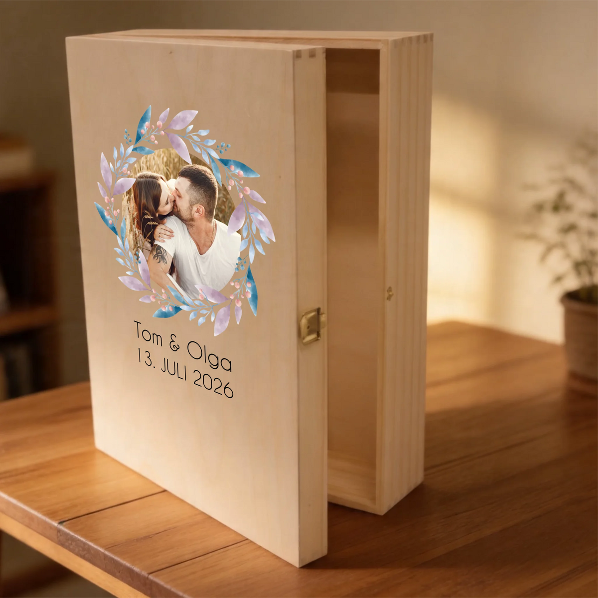 Personalisierte, individuell bedruckte Holzkiste des Hochzeits-Sektgeschenks