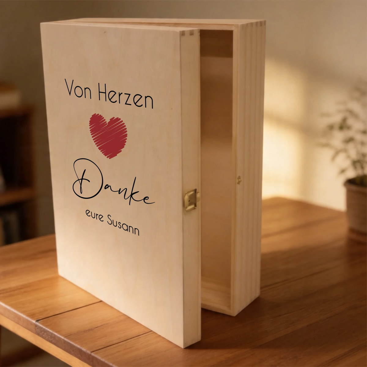 Personalisierte, individuell bedruckte Holzkiste des Dankeschön-Sektgeschenks