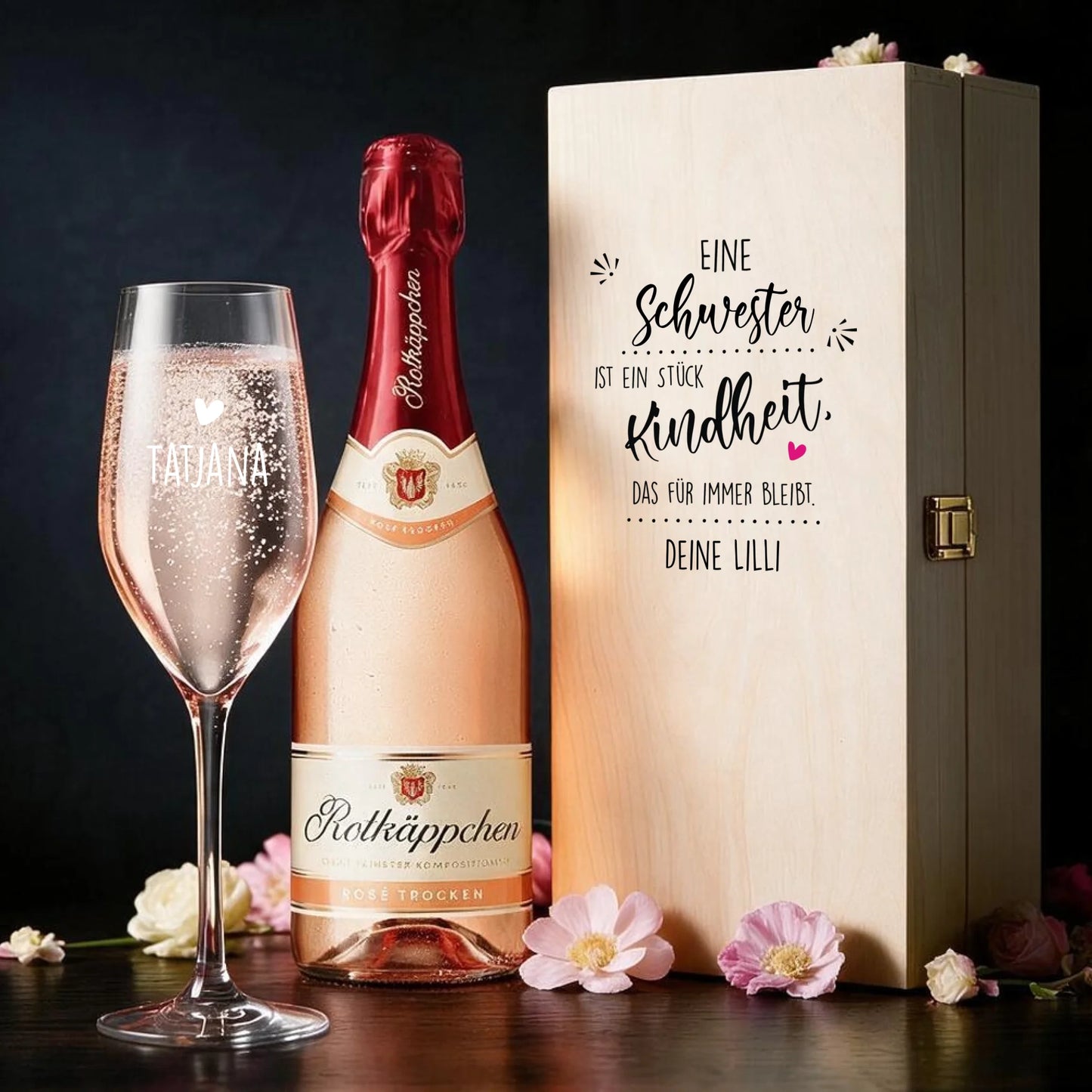 Personalisiertes Sektgeschenk für die Schwester – individuell graviertes Sektglas in Holzbox