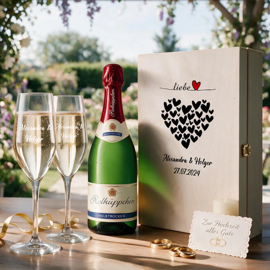 Personalisiertes Sektgeschenk zur Hochzeit – zwei individuell gravierte Sektgläser in bedruckter Holzbox