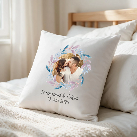 Fotokissen zur Hochzeit mit eigenem Foto, Namen und Datum bedruckt