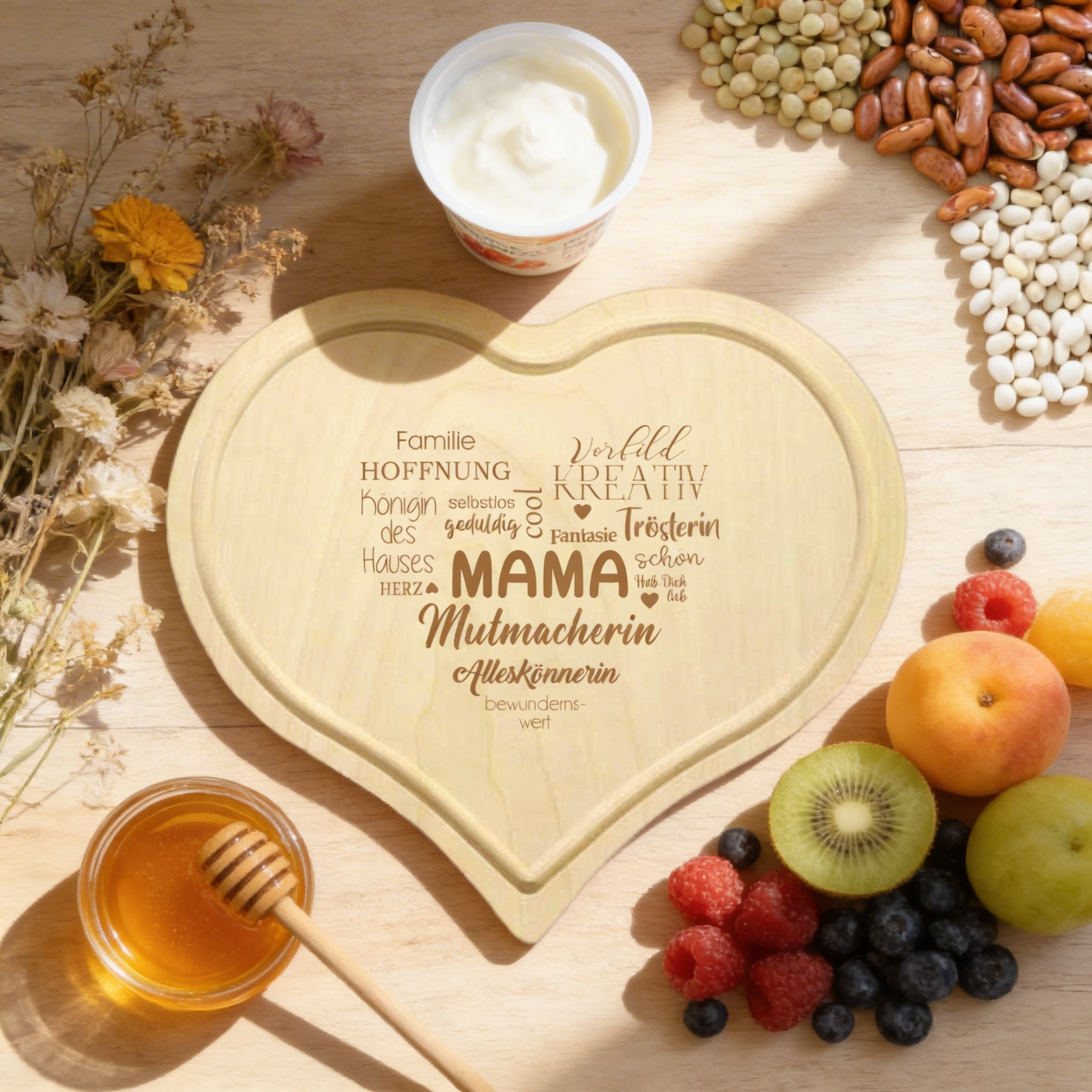 Herz-Schneidbrett-Frühstücksbrett/ Holzbrett  für deine Mama graviert