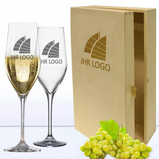 Sektgläser / Champagnergläser Set mit 2er Holzkiste und Gravur deines Logos / Designs